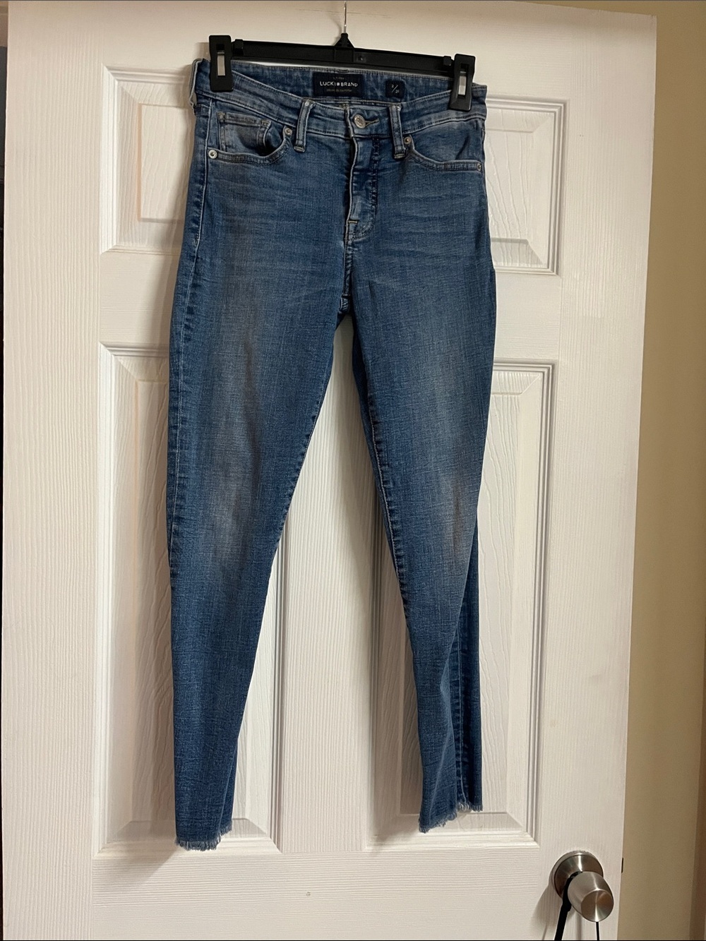 Lucky Brand Ava Skinny 26 Distressed Ankle Skinny Jeans in Blue
